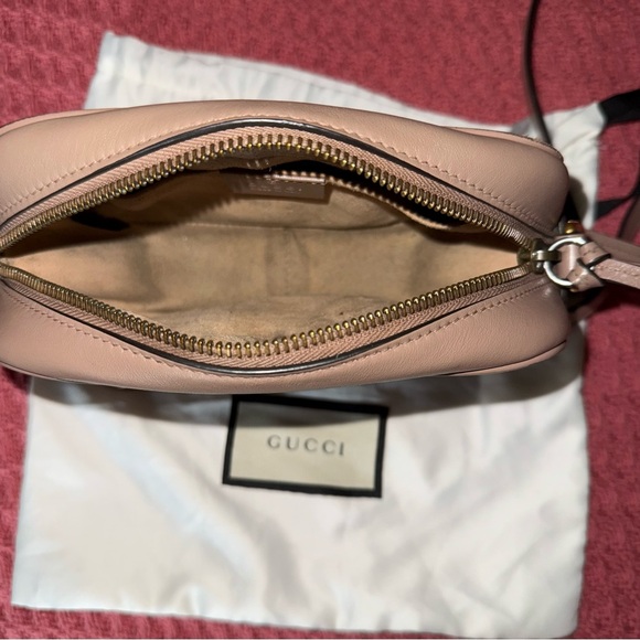 Gucci Matelasse Crossbody Bag - Picture 4 of 8